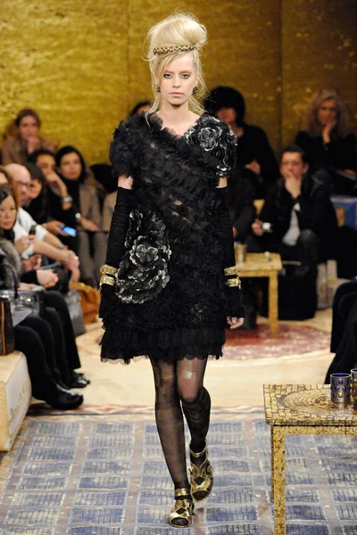 Look 54